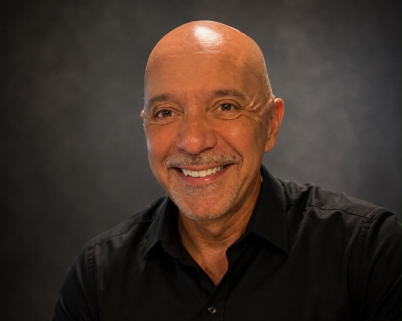 Armando, corretor de imóveis